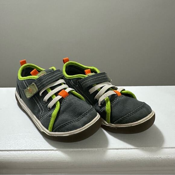 Stride Rite Other - STRIDE RITE Dakota Toddler Sneakers Boys size 9M Gray Green color